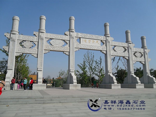 五門沖天柱石雕牌坊