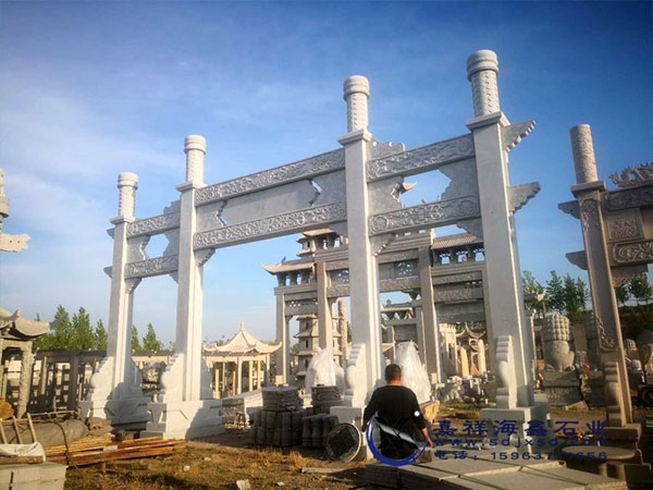 三門簡易石雕牌坊